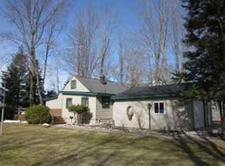 9890 Silver Strand Rd, Levering, MI 49755
