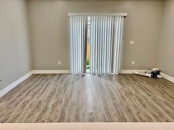 5th image of 5423 Baltimore Ave #2
