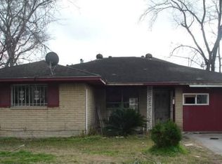 5736 Harriet St, Houston, TX 77023