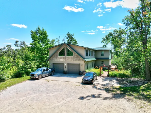 5917 Gamble Rd, Atlanta, MI 49709