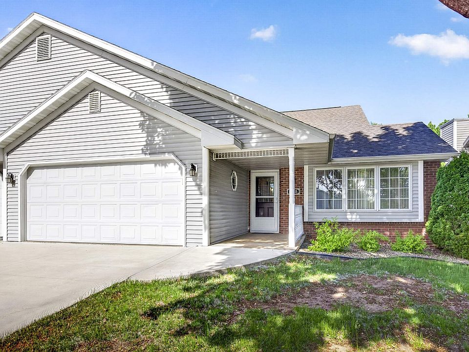 1st image of 238 Lake Pointe Dr