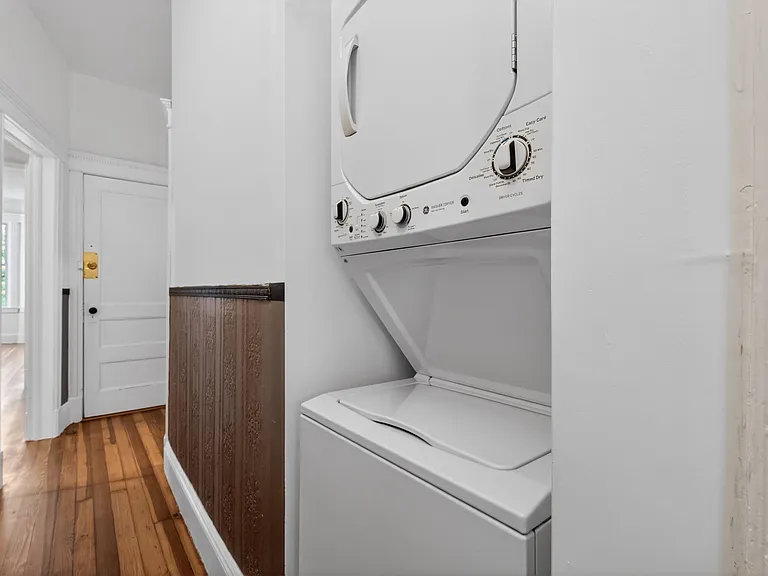 42 Duer Pl #2 — Photo 19