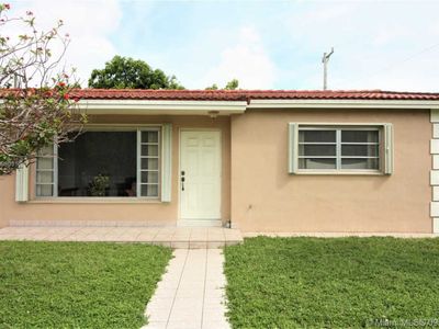 561 W 37th Pl, Hialeah, FL, 33012