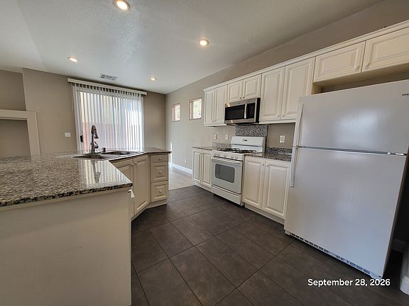 3rd image of 8116 Retriever Ave