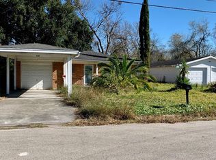 550 Vionett Ln, Texas City, TX 77591