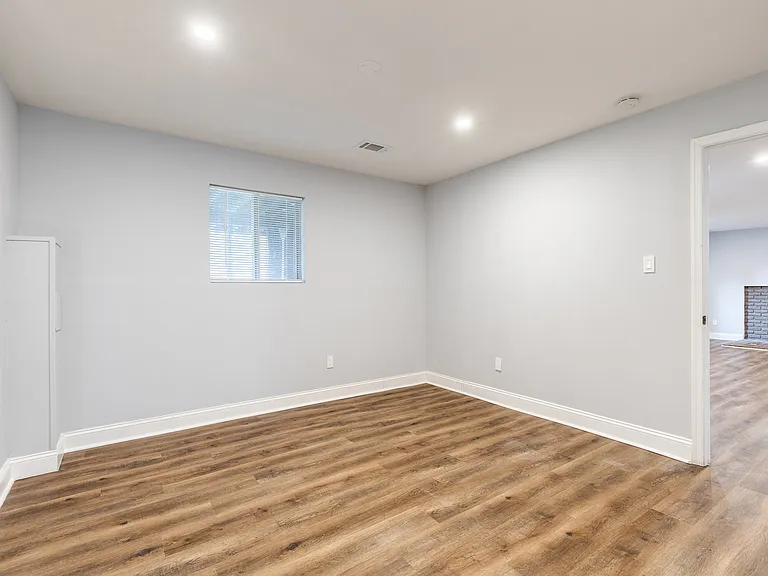 617 Oak Ln — Photo 21