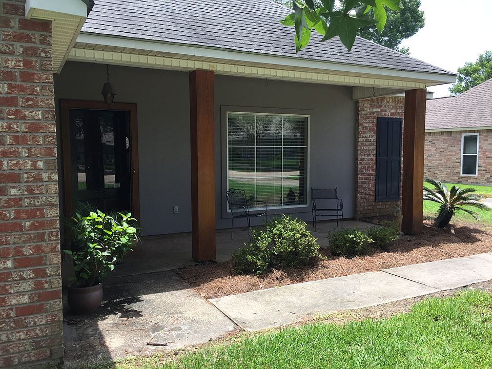1st image of 18539 White Oak Dr