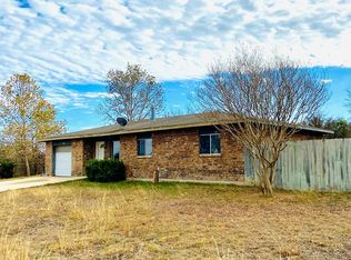 65 Turkey Dr, Harper, TX 78631