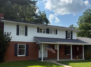 165 Colonial Dr, Paducah, KY 42001