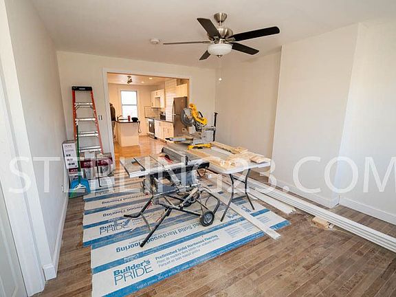 5th image of 2526 Hoyt Ave S APT 2