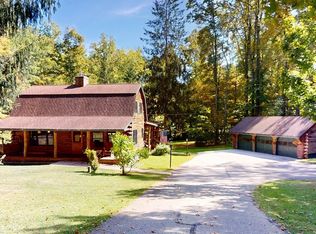 9471 Sherman Rd, Chesterland, OH 44026