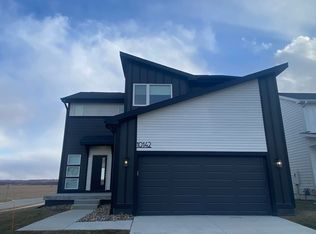 10142 Divine Pl, West Des Moines, IA 50266