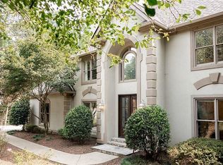 255 Grogans Lake Point, Sandy Springs, GA 30350
