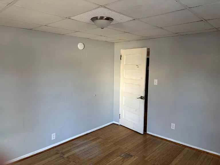 42 Spruce St #6 — Photo 8