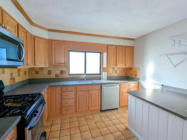 101 Electric Ave #2 — Photo 3