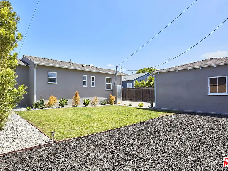 2904 W 81st St — Photo 24