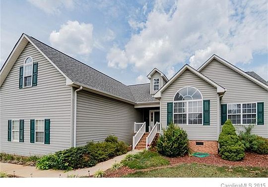 1st image of 308 Heather Glen Ln