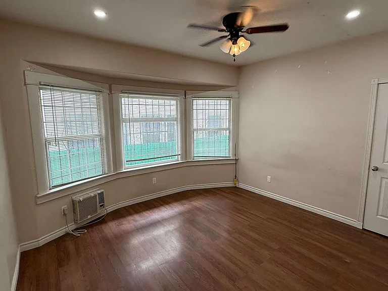 1234 W 37th Dr — Photo 13