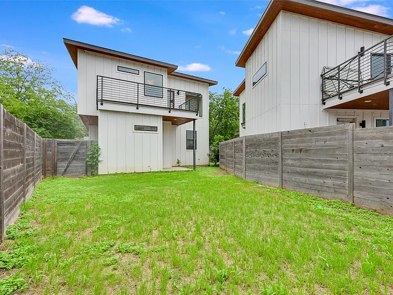 108 Tillery St #1 — Photo 32