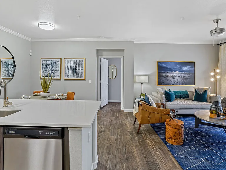 Serafina Apartment Homes — Photo 17