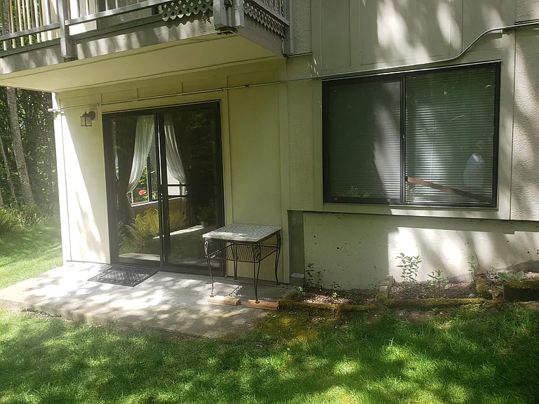 1249 SW 132nd Ln — Photo 2