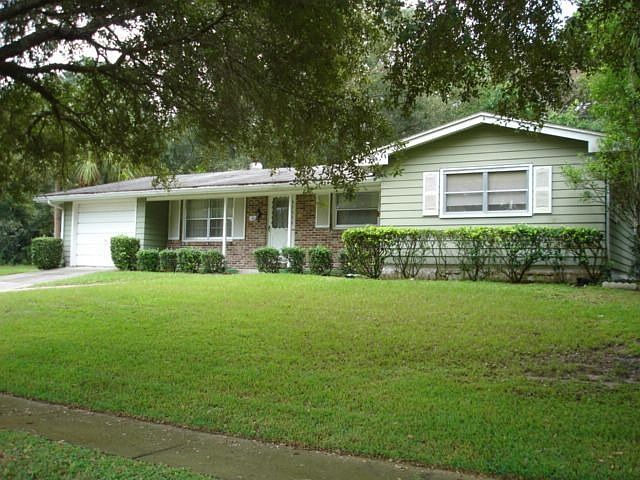 1st image of 2360 W Gardenia Dr