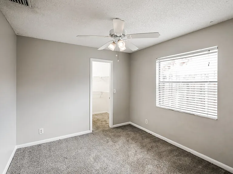 1904 NW 79th Ave — Photo 13