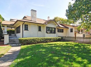 285 Herrick Rd, Riverside, IL 60546