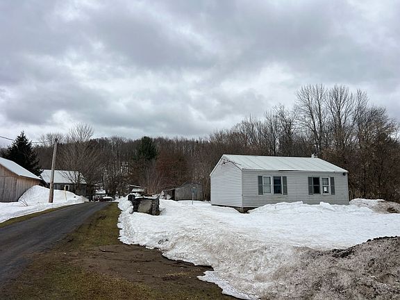 3rd image of 8568 Coleman Rd