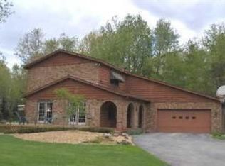 9525 Conservation St NE, Ada, MI 49301