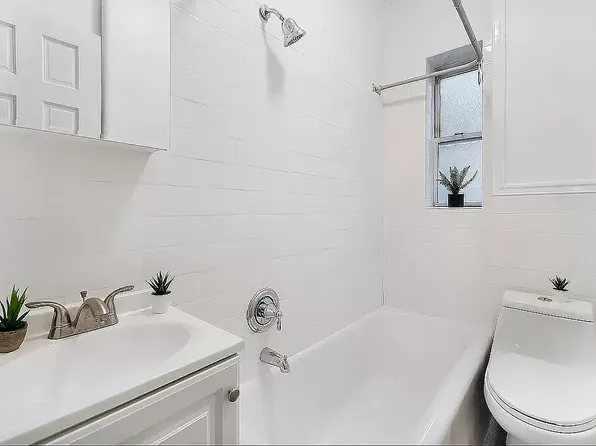 225 13th Street C3 image 4 of 5