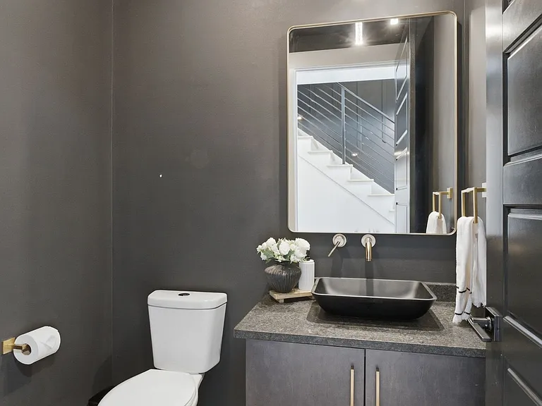 2712 Sharondale Ct #A — Photo 22
