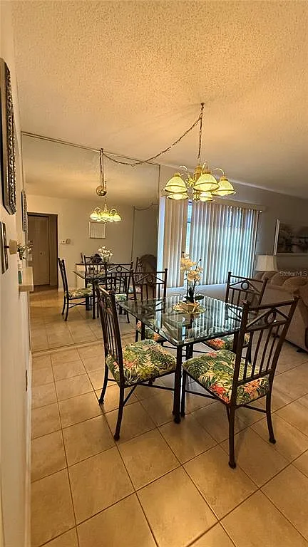 2 bed, 2.0 bath, 923 sqft, $2,100 — Photo 4