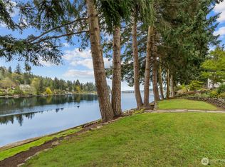 6810 NE Wood Bay Ln, Poulsbo, WA 98370