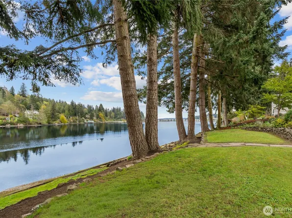 6810 NE Wood Bay Lane, Poulsbo, WA 98370