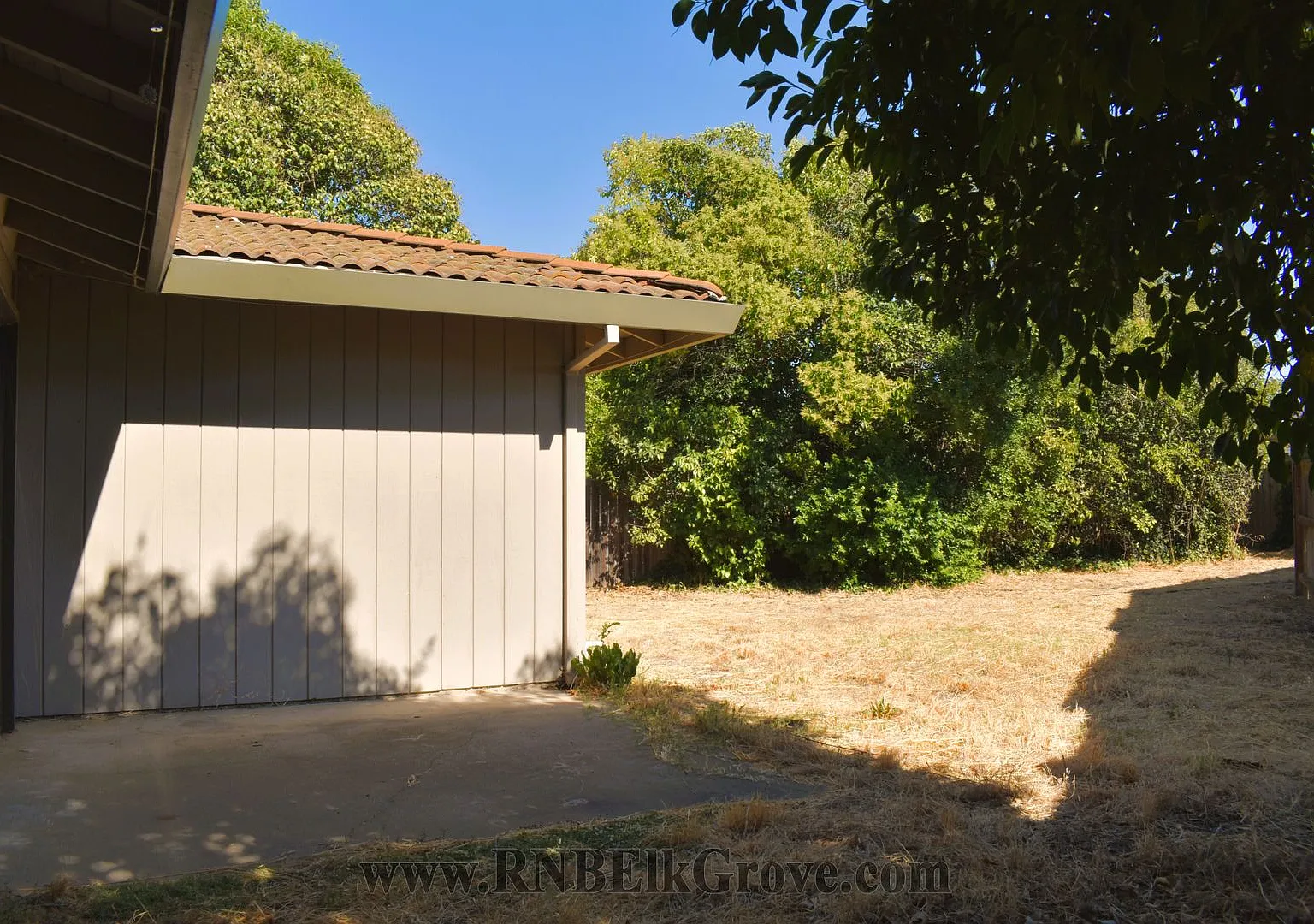 2 Bed/2 Bath - 8700 Cullen Court — Photo 3