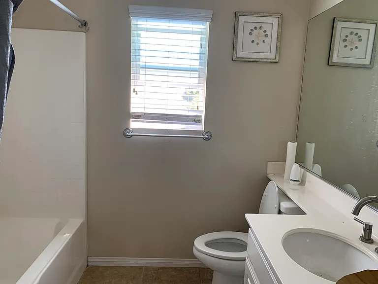 405 S Mountain View St — Photo 15