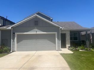 311 Town Lake Bnd, Kyle, TX 78640