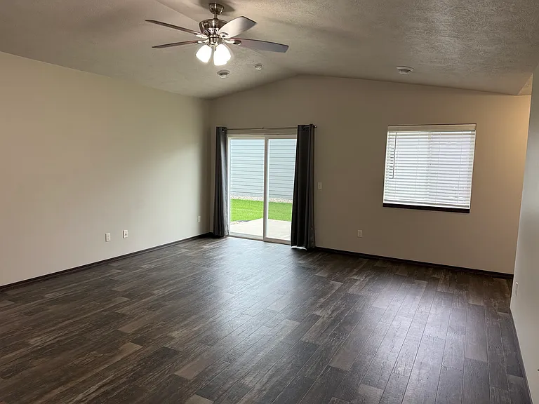 300 Ivy East Rd — Photo 20