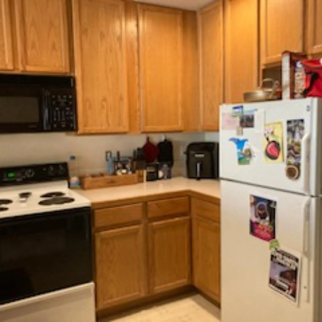 2 bed, 896 sqft, $1,550 — Photo 3