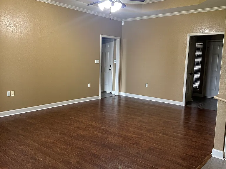 6012 Base Meadows Dr — Photo 7