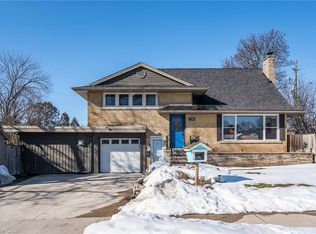 250 Royal St, Waterloo, ON N2J 2J2