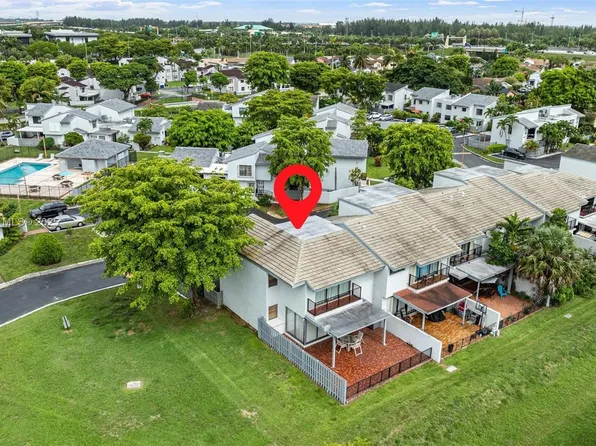 735 NW 105th Pl #C3, Miami, FL 33172