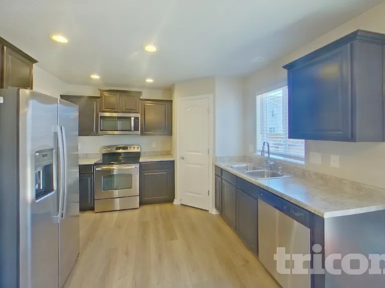 10865 Aliso Dr — Photo 5