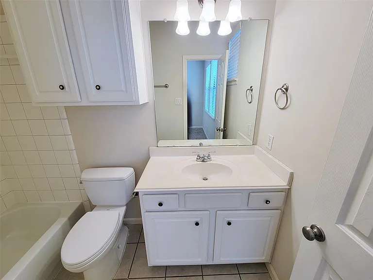 604 Reinerman St — Photo 26