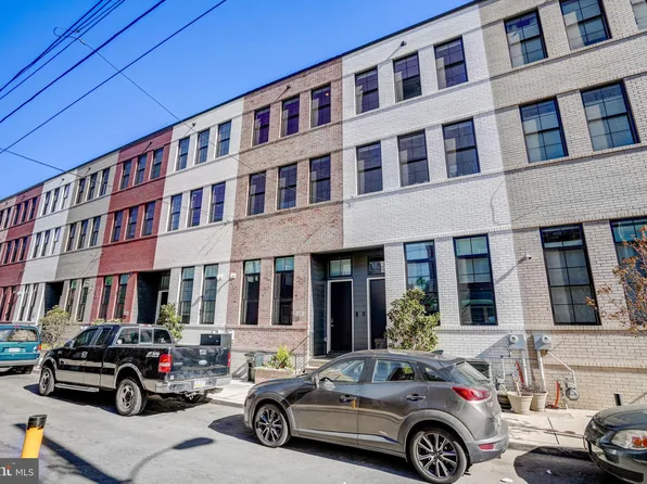 637 McClellan St, Philadelphia, PA 19148