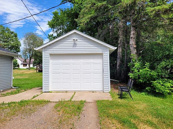 2nd image of 545 S Eyder Ave