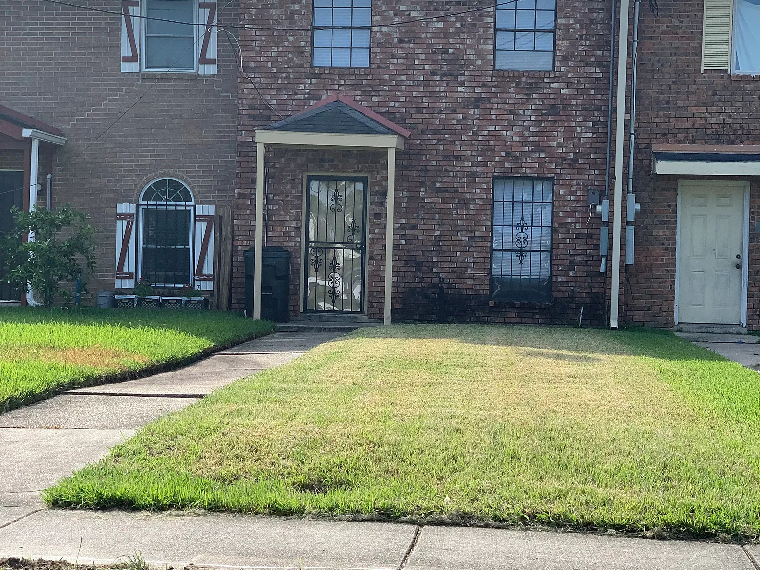 3 bed, 1.5 bath, 1404 sqft, $1,650 — Photo 1
