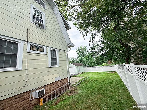 5th image of 17 Carnation St
