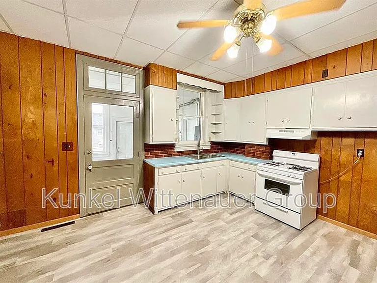 104 S Alton St — Photo 8
